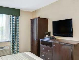 Hillcrest Hotel Near Jfk Airtrain New York Exterior photo